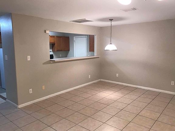 3rd image of 3011 La Estancia Ln