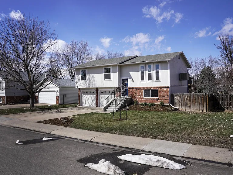 1630 Hastings Dr — Photo 1