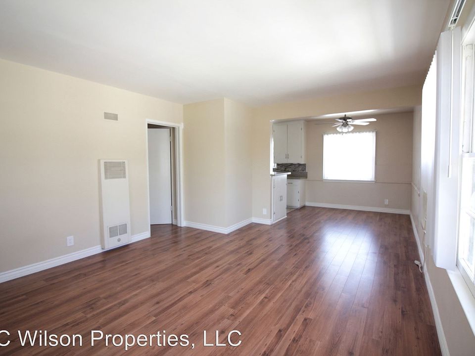 1st image of 1321-1325 E Wilson Ave #3