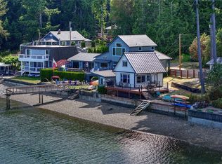 270 E Grapeview Point Rd, Allyn, WA 98524
