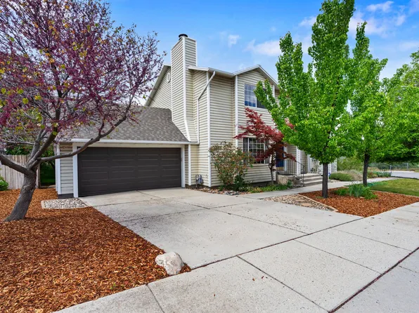 6896 S Hillside Village Cir, Salt Lake City, UT 84121
