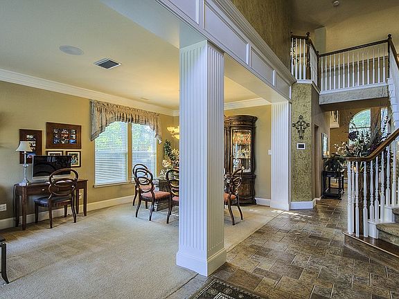 2nd image of 5700 Braewood Ln