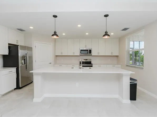 5668 MELBOURNE CT #7911, AVE MARIA, FL 34142