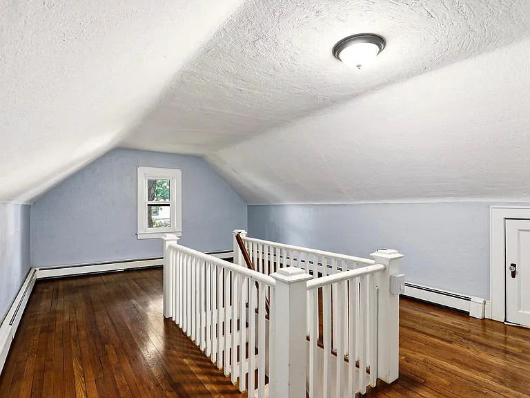 712 Sheridan Ave — Photo 9