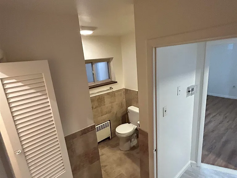 330 Sip Ave #1 — Photo 3