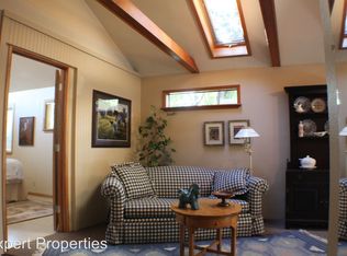 1364 Iowa St, Ashland, OR 97520