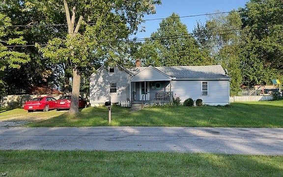 3rd image of 3909 Woodward Ave