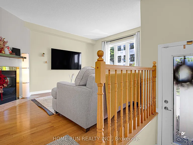 8 Gwynne Ave — Photo 7