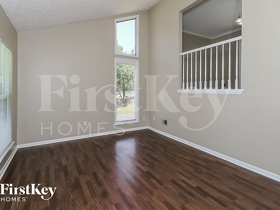 2nd image of 200 Parkmont Ct