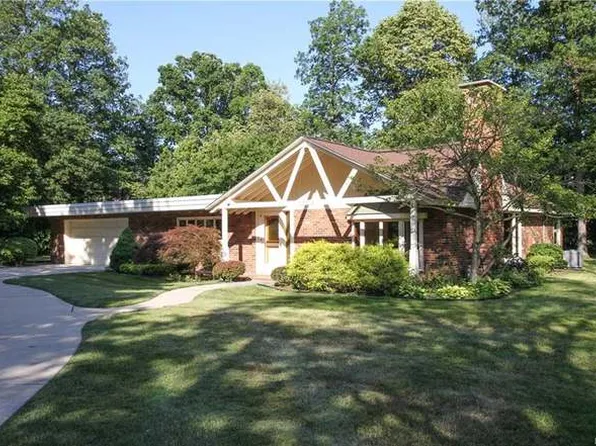 28378 Park Hill Blvd, Farmington Hills, MI 48334