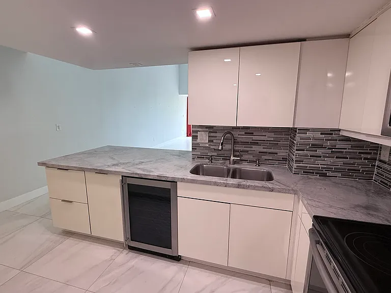 730 Coral Way #302 — Photo 17