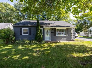 56 Pontiac St, Webster, NY 14580