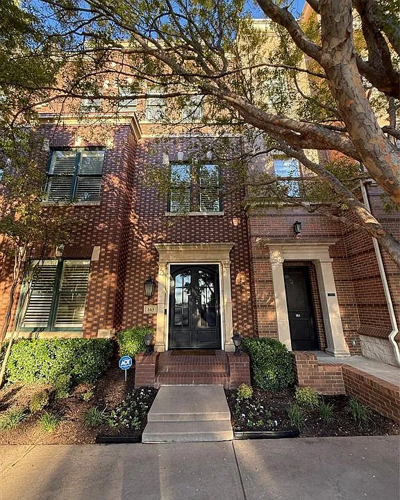 163 Summit Ave