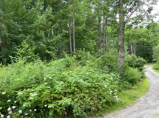 4 Sunny Acres Ln, Boothbay, ME 04537