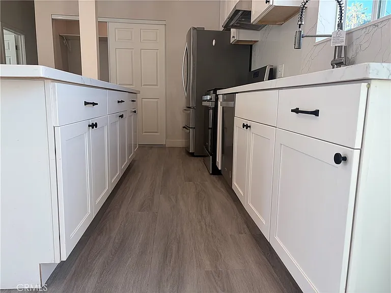 1653 W Chateau Pl #B — Photo 9