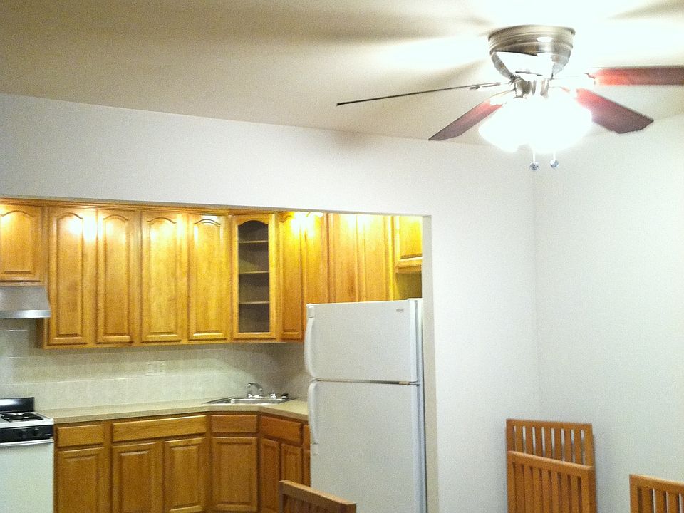 1st image of 2516 38th St #3