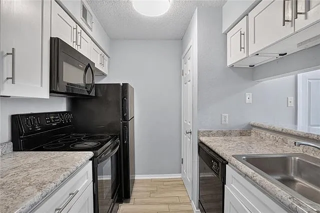 2301 Edenborn Ave #1007 — Photo 9