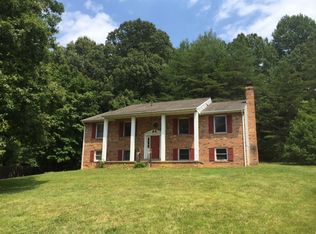 15 Dacey Ln, Stafford, VA 22556
