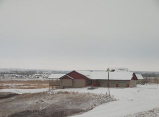 1505 20th Ave E, Williston, ND 58801