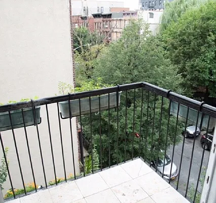 Rented by Compass | media 29