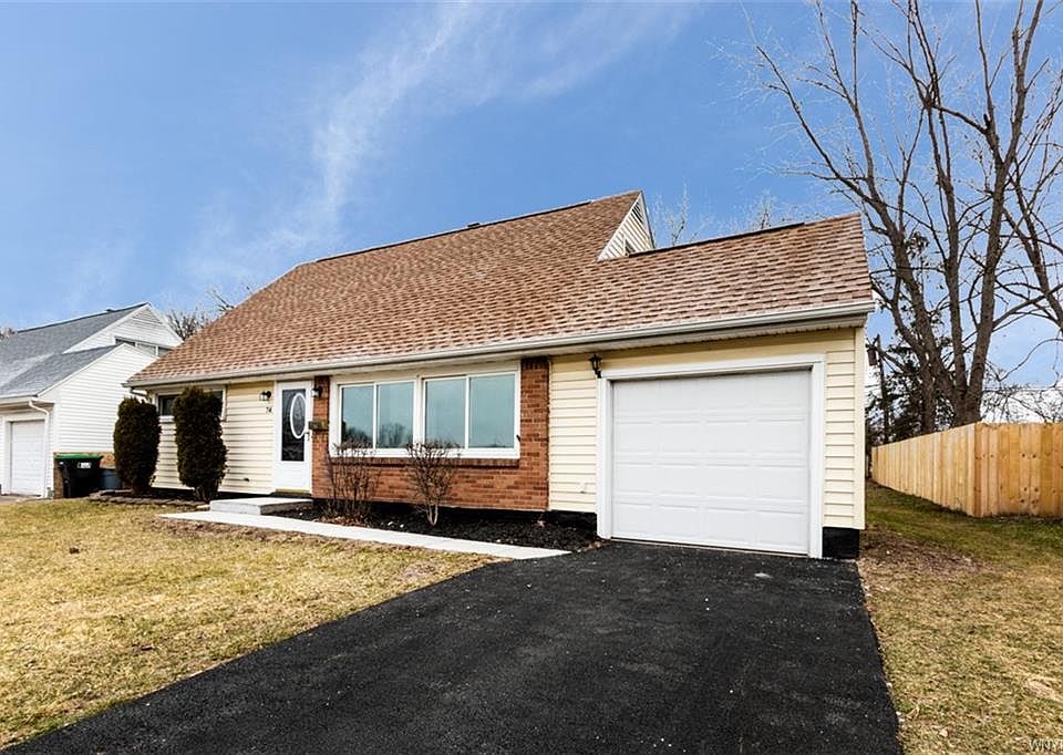 1st image of 74 Marilyn Dr