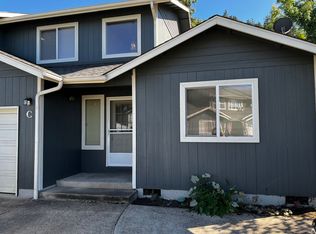 327 S 58th St APT C, Springfield, OR 97478