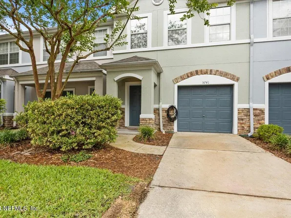5741 PARKSTONE CROSSING Drive, Jacksonville, FL 32258
