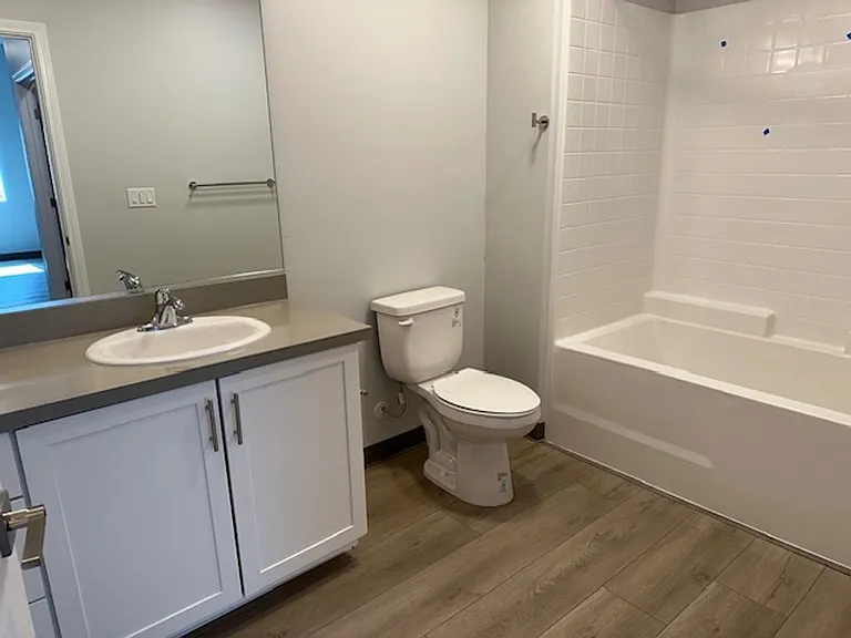 Village Place Apartments — Photo 39