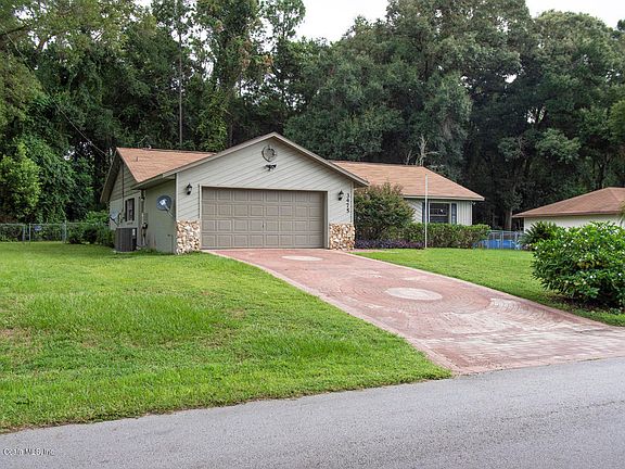 2nd image of 3475 NE 43rd Pl