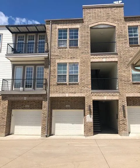 1025 W 10th St #2205 — Photo 31
