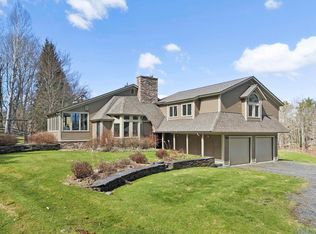 108 North Hill Road, Stowe, VT 05672