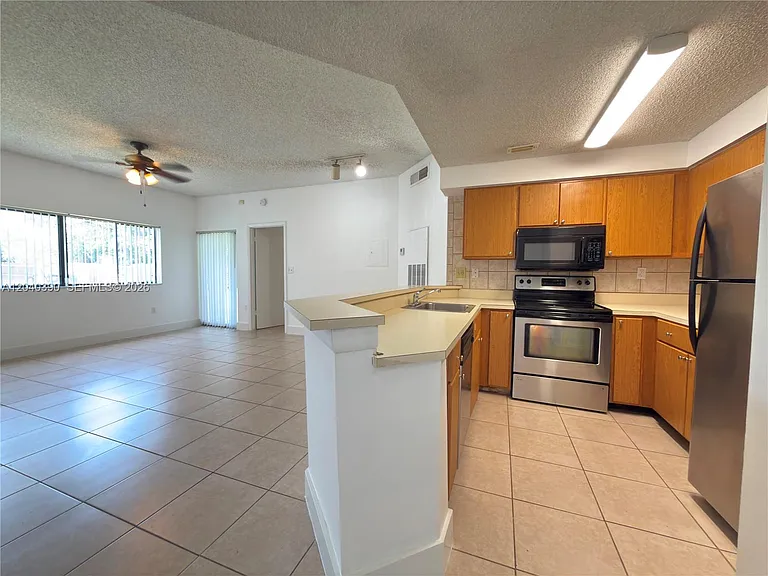 2550 SW 18th Ter #2201 — Photo 11