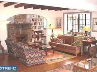 2 Tulip Ln, Rose Valley, PA 19086