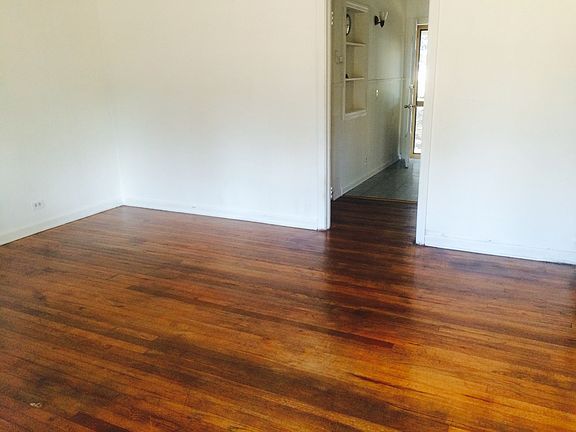 2nd image of 137 Westminster St