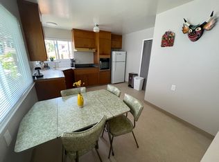 3009 Blossom St, Oakland, CA 94601