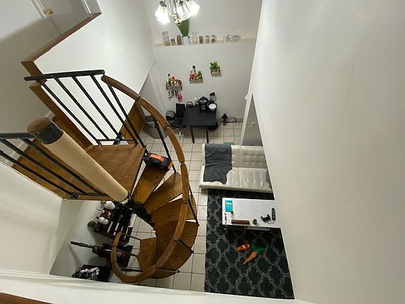 2nd image of 2135 41st St APT B5