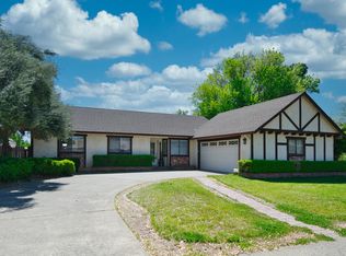 375 Rivella Vista Dr, Redding, CA 96001