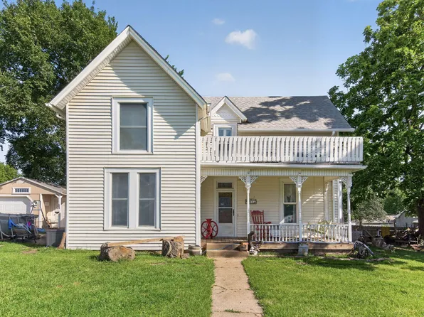 311 E Locust Street, Bolivar, MO 65613