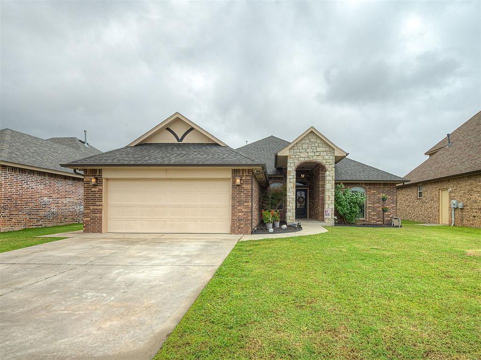 1st image of 14512 Briarcliff Dr