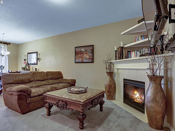4th image of 3039 SE Kingswood Ave