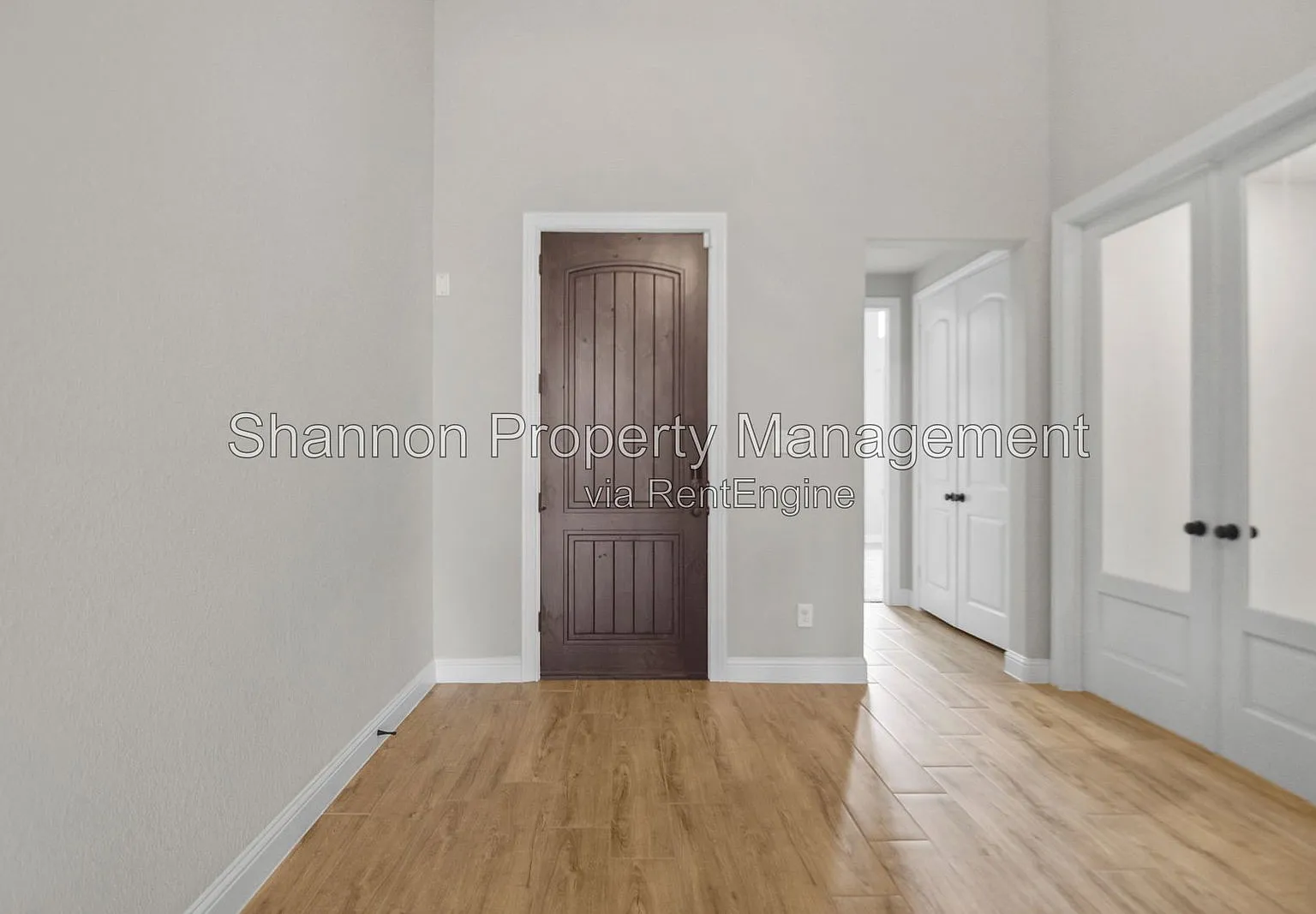 4 bed, 3.0 bath, 3800 sqft, $4,300 — Photo 4