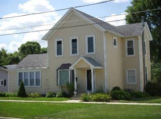 213 E 13th St, Lockport, IL 60441