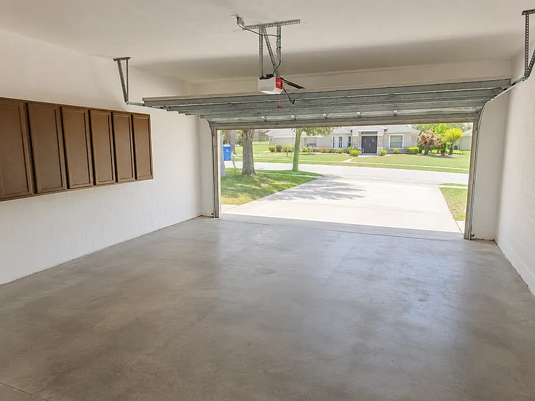 219 Dinner Lake Pl — Photo 30