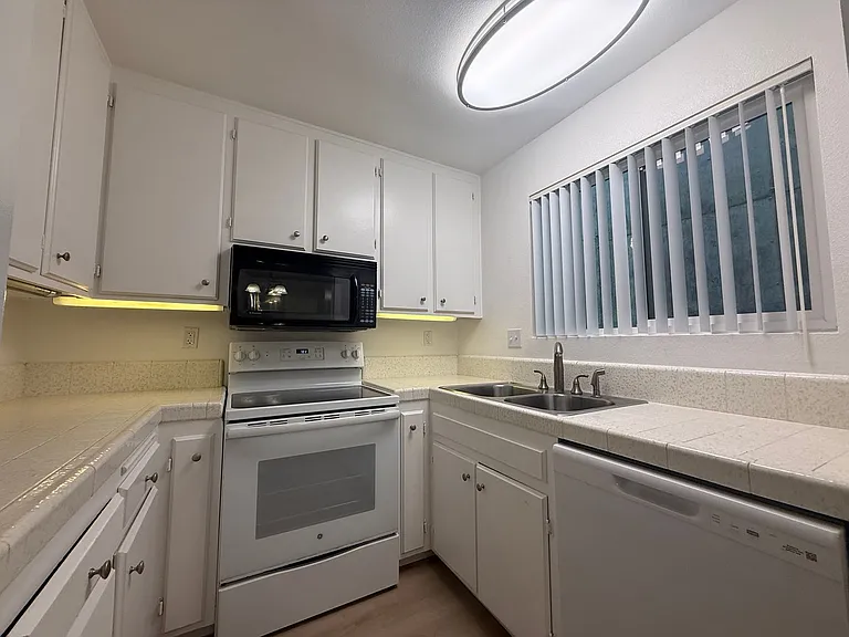 SDS T 3914 C — Photo 8
