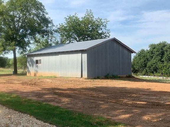 5th image of 1049 County Road 2480