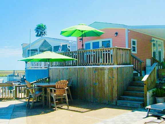 3rd image of 786 E Oyster Dr #786