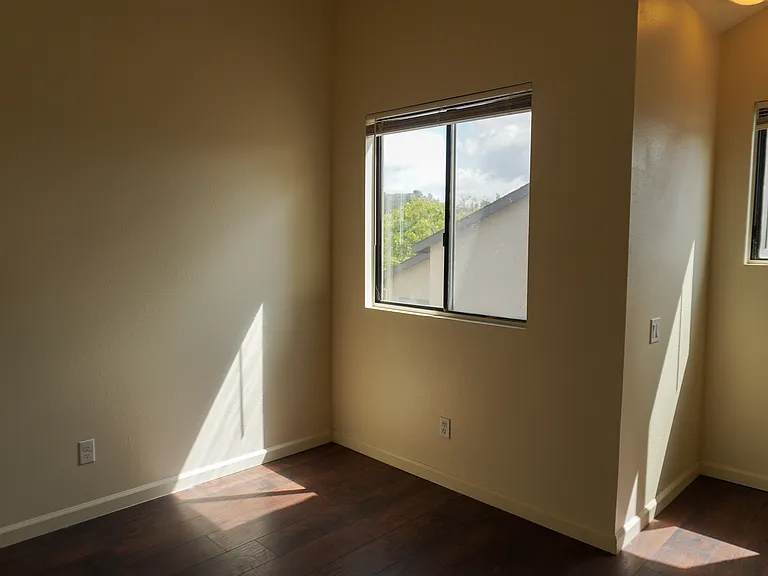 Loft (Optional 2nd Bedroom/Office)