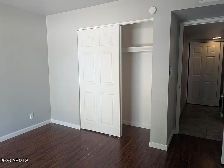 540 N May St #1101 — Photo 11