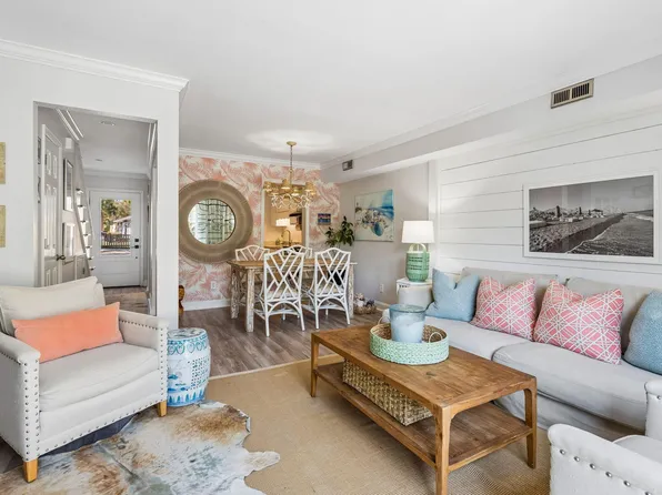 759 Center St, Mount Pleasant, SC 29464