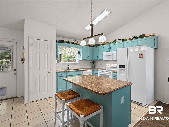 5th image of 314 Spring Lake Dr N
